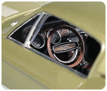 MODEL PLASTIKOWY DO SKLEJANIA AMT (USA) - 1968 SHELBY GT500