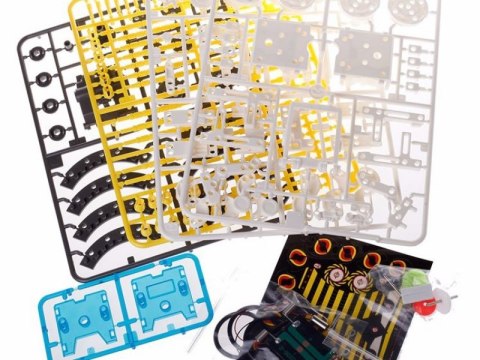 EDUKACYJNY ZESTAW SOLARNY ROBOT 13W1 - PIES, ŁÓDKA ITP