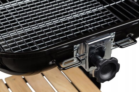 Duży grill ogrodowy z pokrywą regulacja rusztu drewniane półki MultiGarden Duży grill ogrodowy z pokrywą regulacja rusztu drewniane półki MultiGarden